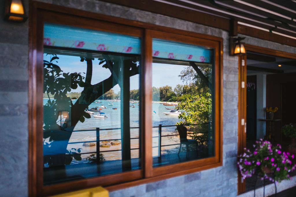 Rawai View Beachfront Екстер'єр фото