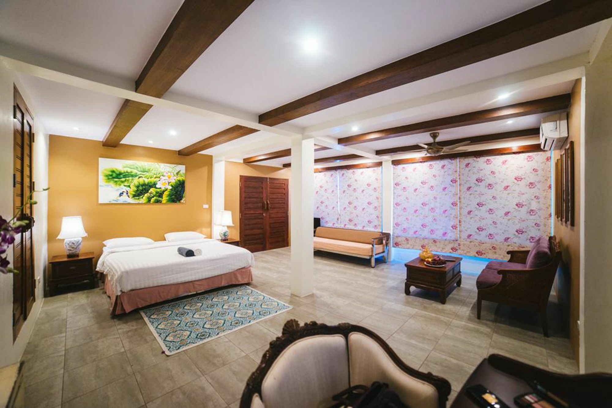 Rawai View Beachfront Екстер'єр фото